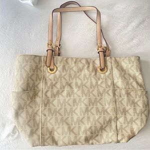 Michael kors tote bag